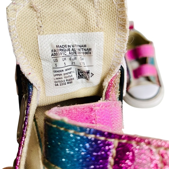 Toddler Girls Sparkly Converse Shoes - Picture 10 of 11
